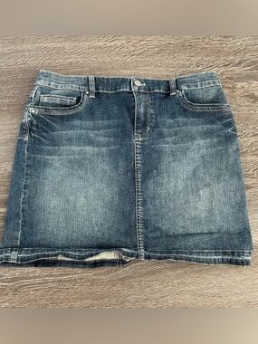 White House black market distressed gem Classic Blue Denim Mini Skirt